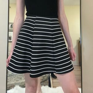 NWOT XS Decree Flare Skirt